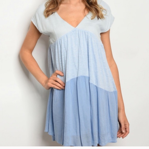 ONLY 1 LEFT Color block blue ombre swing dress - Picture 2 of 3